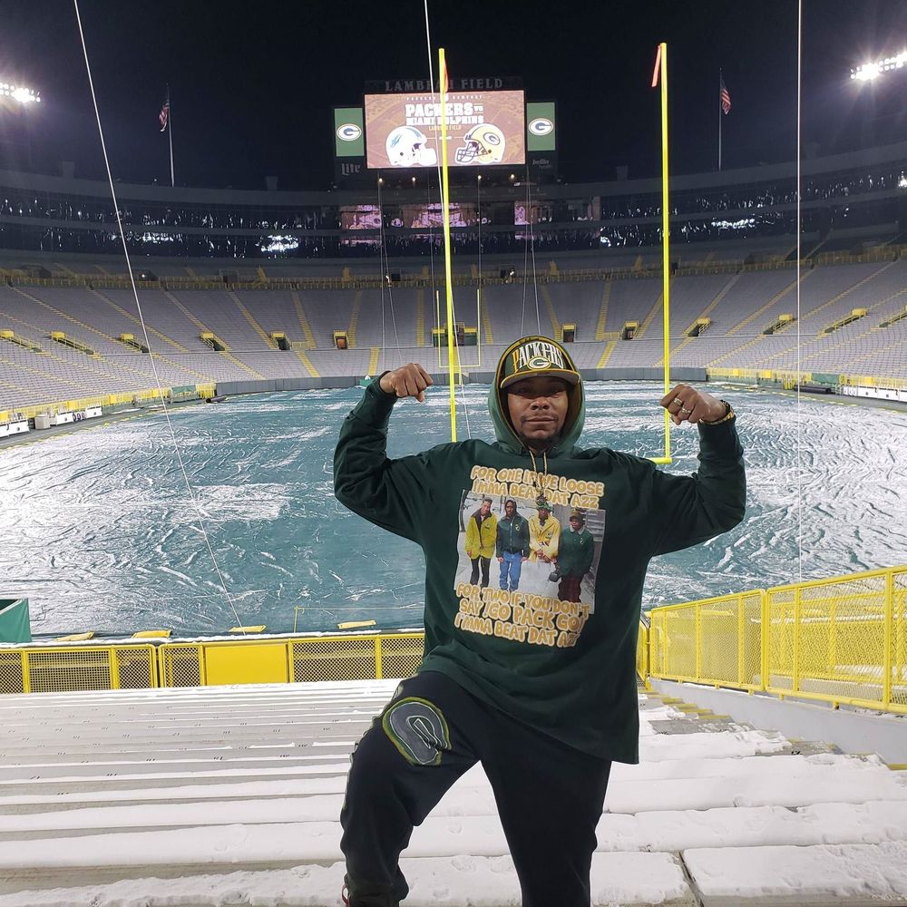 Meet your Posher, Deandre